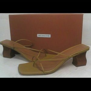 REJINA PYO Wom Wave Harley Sandals sz 8 (39) Olive